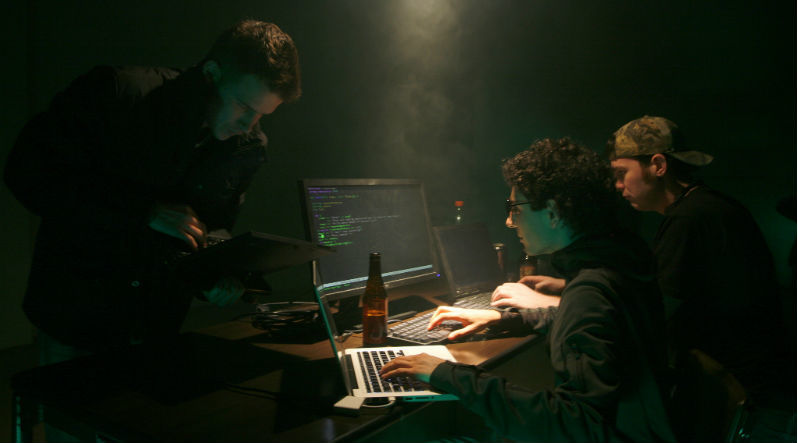 Насколько защищены от кибератак банки и биржи: Статистика и мнения экспертов