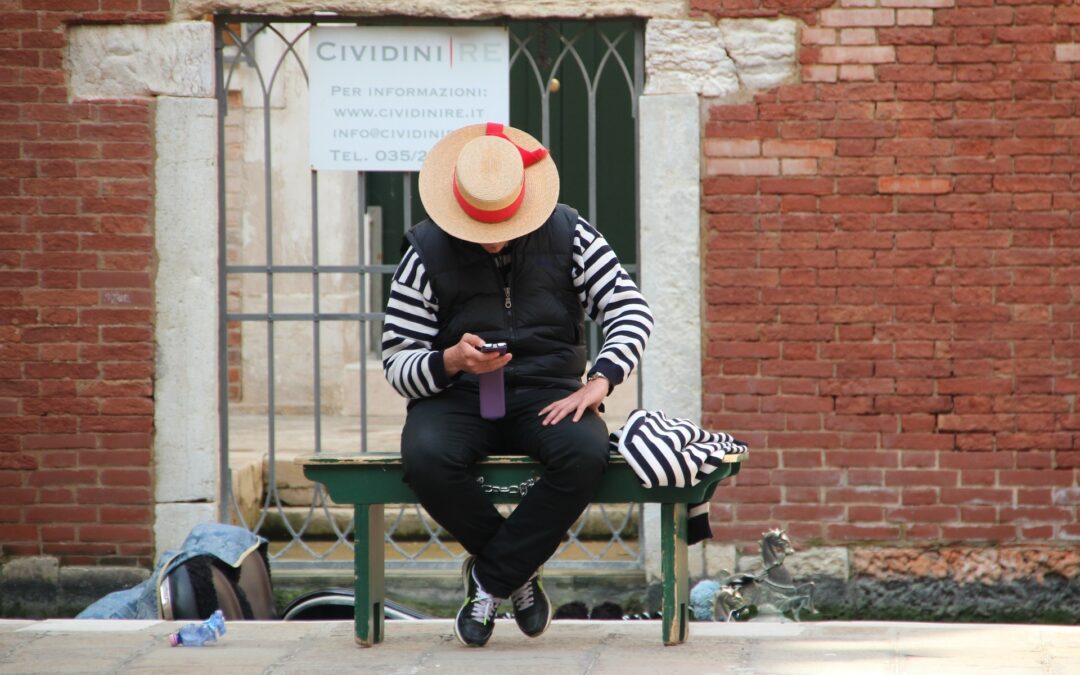 SMS и новые технологии: как работает «хорошо забытое старое»?